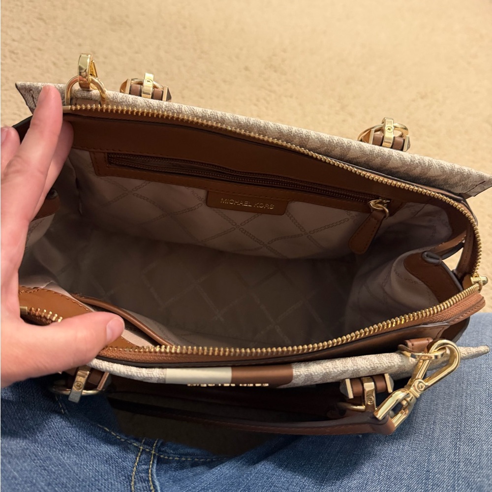 Michael Kors Brown and Cream Women's Bag - Picture 4 of 11